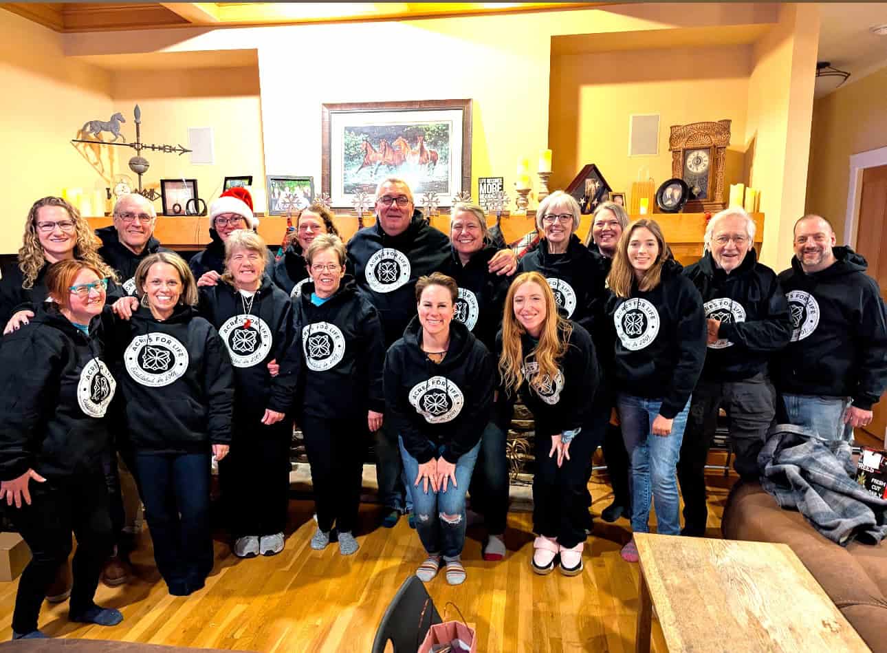 AFL-Team-with-2-dogs Acres Group Photo